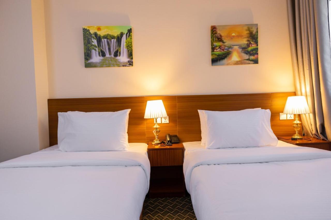 Three 888 Hotel Dubai Buitenkant foto